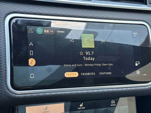 Used 2022 Land Rover Range Rover Velar R-Dynamic S AWD/4WD image 26