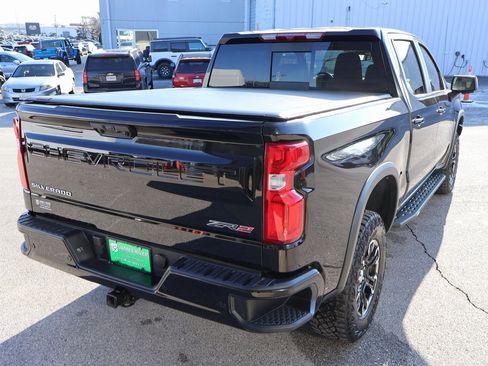 Used 2024 Chevrolet Silverado 1500 ZR2 image 5