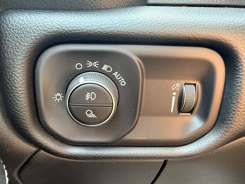 Used 2026 RAM 2500 Big Horn AWD/4WD image 19