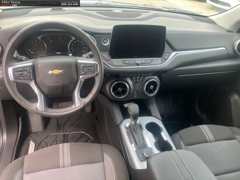 Used 2023 Chevrolet Blazer LT w/ Driver Confidence Package image 17
