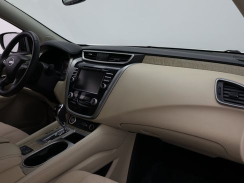 Used 2019 Nissan Murano SV w/ Premium Package FWD image 40