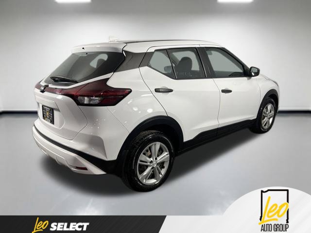 Used 2023 Nissan Kicks S FWD image 6