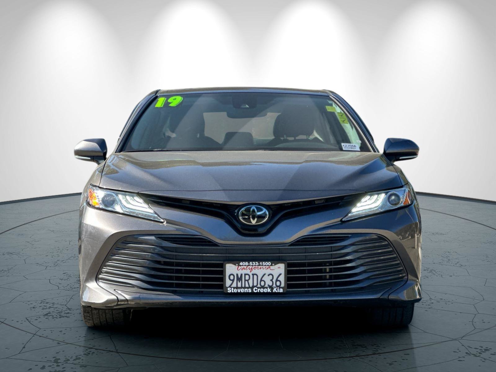 Used 2019 Toyota Camry XLE w/ 4 Season Floor Mat Package FWD image 9