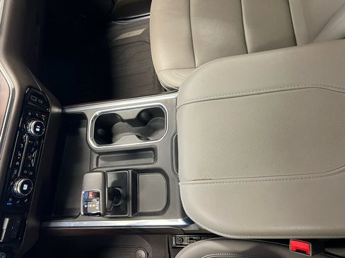 Used 2023 GMC Sierra 1500 SLT w/ SLT Premium Plus Package image 24