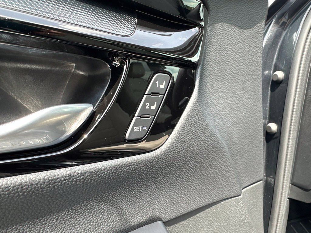Used 2024 Honda CR-V EX-L image 28