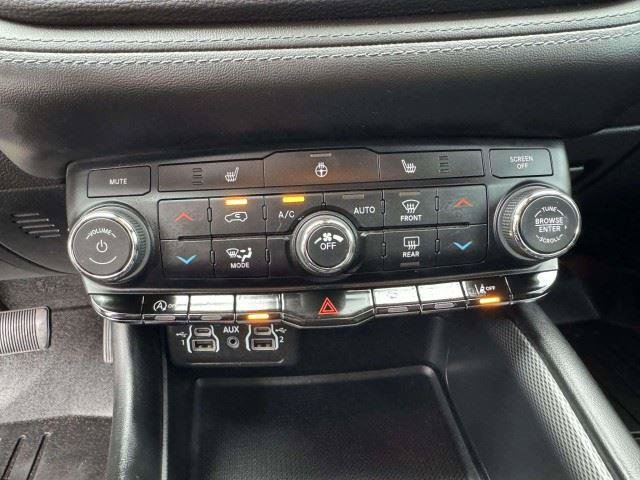 Used 2022 Dodge Durango GT RWD image 34