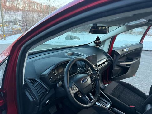 Used 2018 Ford EcoSport SE image 28
