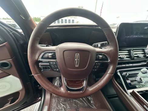 Used 2018 Lincoln Navigator Black Label AWD/4WD image 24