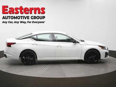 Used 2023 Nissan Altima 2.5 SR FWD image 44