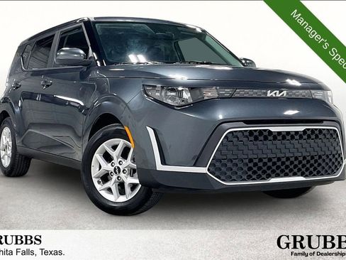 Used 2025 Kia Soul LX w/ LX Technology Package FWD image 1