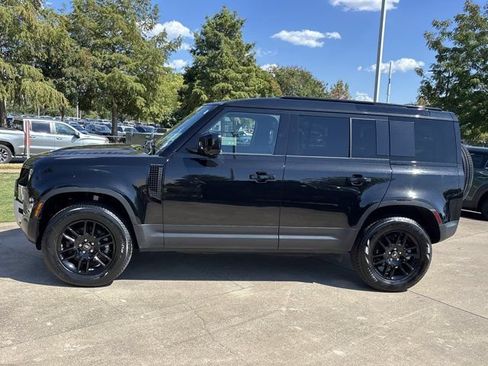Used 2025 Land Rover Defender 110 S AWD/4WD image 9
