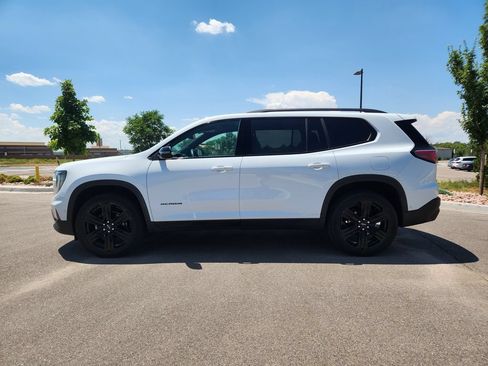 Used 2024 GMC Acadia Elevation w/ Super Cruise Package AWD/4WD image 2