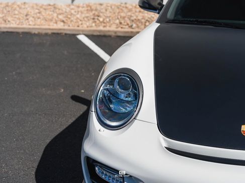 Used 2011 Porsche 911 GT2 RS RWD image 15