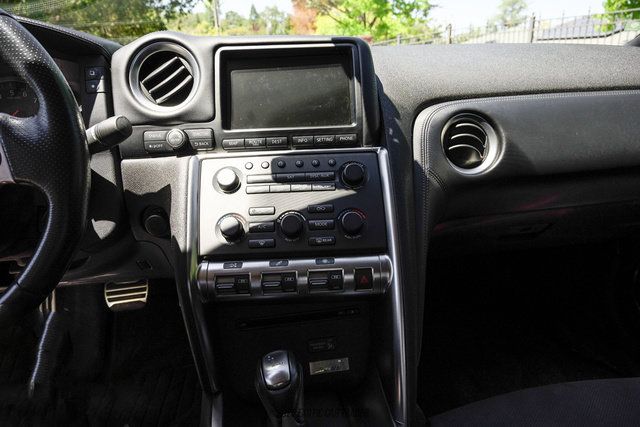 Used 2011 Nissan GT-R Premium AWD/4WD image 25