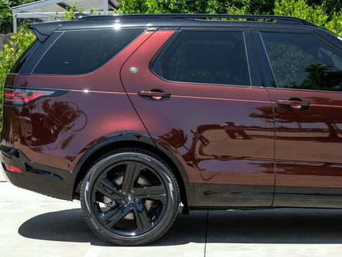 New 2026 Land Rover Discovery Limited Edition AWD/4WD image 9