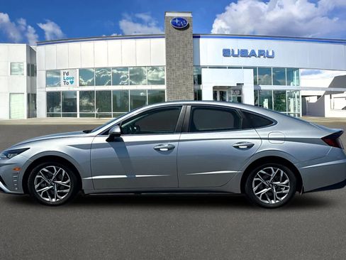 Used 2021 Hyundai Sonata SEL w/ Convenience Package FWD image 9