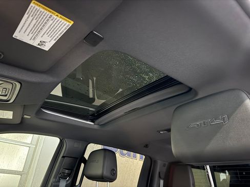 Certified 2022 GMC Sierra 1500 AT4 w/ AT4 Premium Package image 22