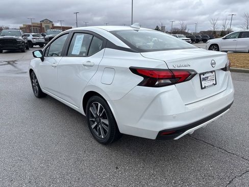 Used 2025 Nissan Versa SV FWD image 6