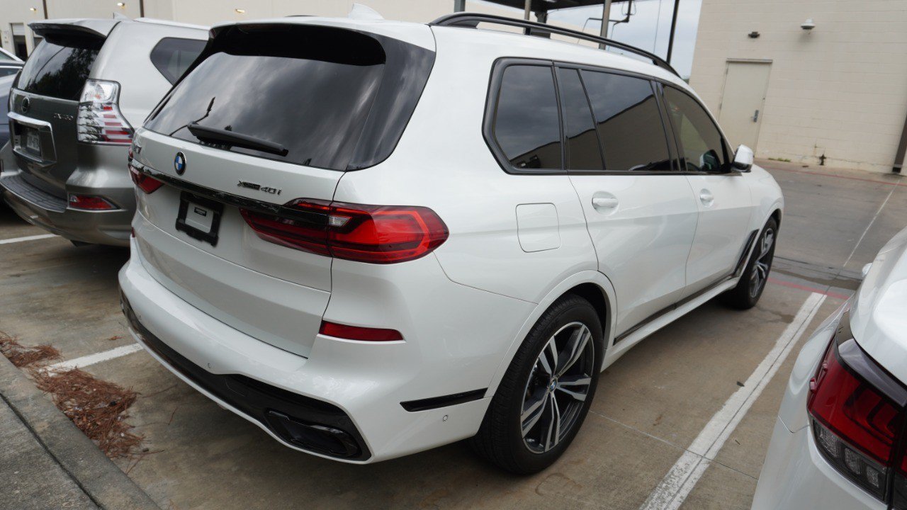 Used 2022 BMW X7 xDrive40i w/ M Sport Package AWD/4WD image 5
