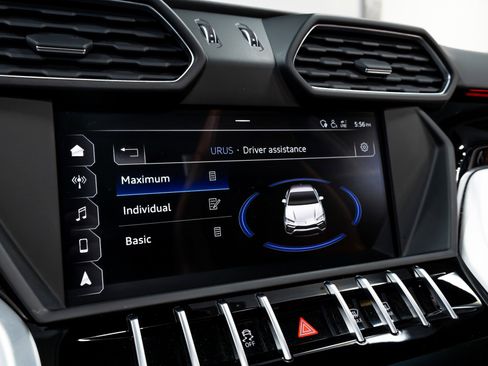 Used 2019 Lamborghini Urus image 81