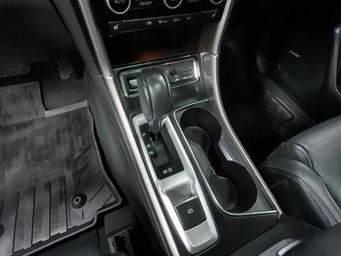 Used 2019 Subaru Ascent Limited image 15