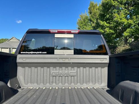 Used 2023 GMC Sierra 1500 SLT w/ SLT Premium Plus Package RWD image 41