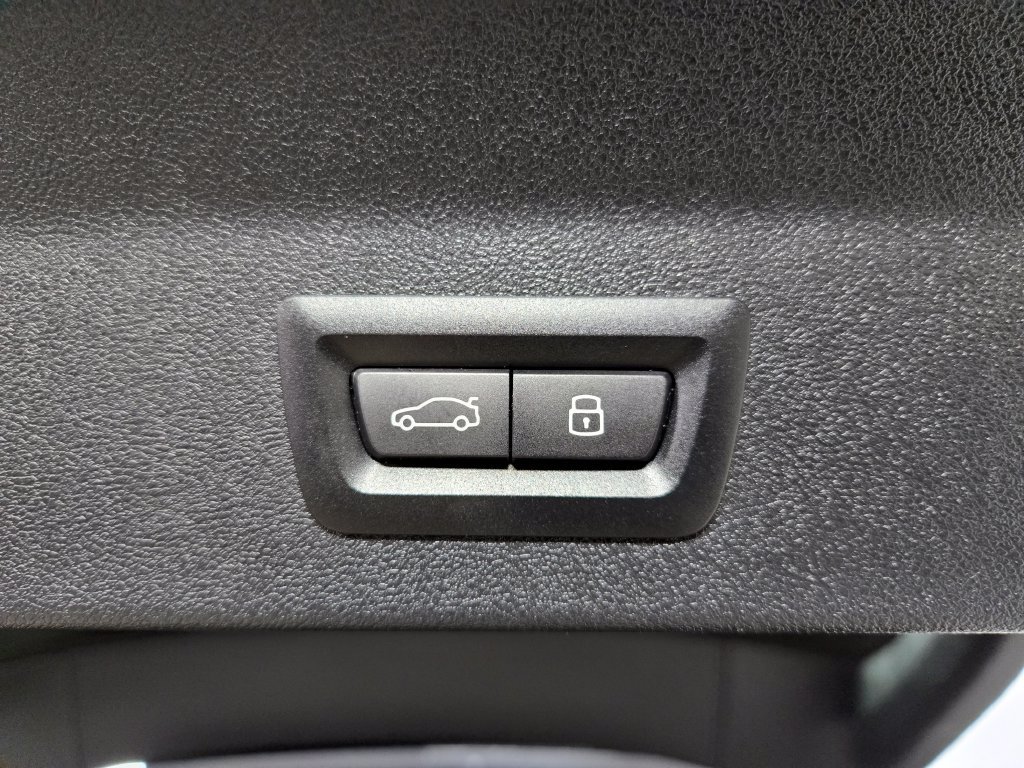 Used 2024 BMW X3 xDrive30i w/ Convenience Package AWD/4WD image 47