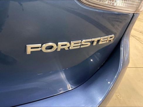 Used 2022 Subaru Forester Limited image 8