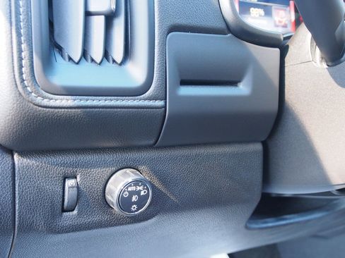 Used 2016 GMC Canyon SLE w/ SLE Convenience Package image 20