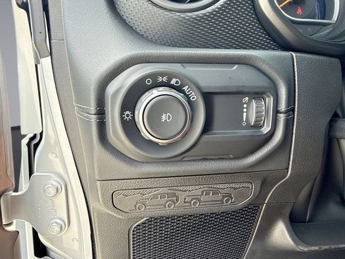 Used 2024 Jeep Wrangler Unlimited Rubicon 392 AWD/4WD image 28