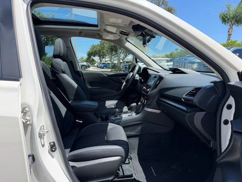 Used 2023 Subaru Forester Premium AWD/4WD image 18
