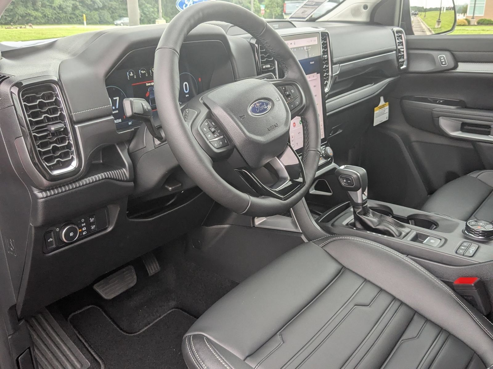 New 2026 Ford Ranger Lariat w/ FX4 Off-Road Package AWD/4WD image 15