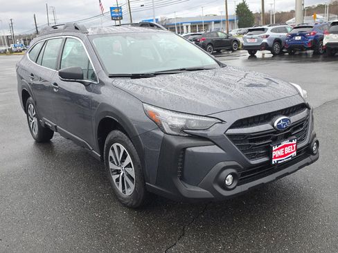 Used 2024 Subaru Outback 2.5i image 9