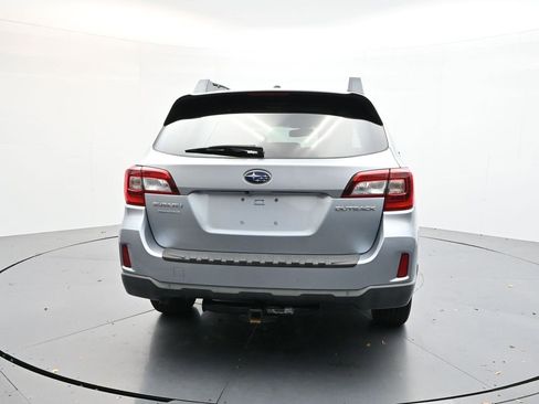Used 2015 Subaru Outback 2.5i Limited image 3