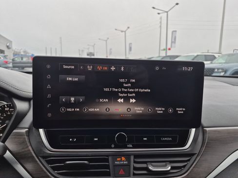 Used 2024 Nissan Altima 2.5 SV w/ SV Premium Package image 32