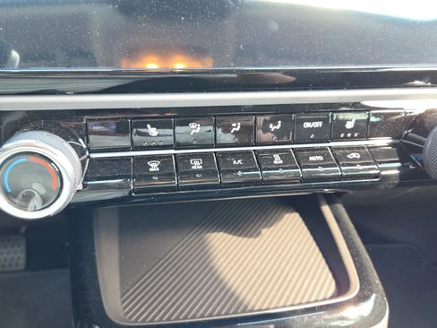 New 2027 Chevrolet Bolt LT w/ Comfort Package image 14