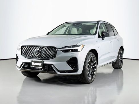 New 2026 Volvo XC60 T8 Ultra w/ Protection Package Premier AWD/4WD image 3