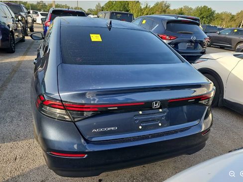 Used 2023 Honda Accord EX image 4