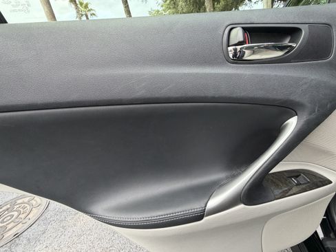 Used 2012 Lexus IS 350 w/ Premium Pkg Value Edition RWD image 30