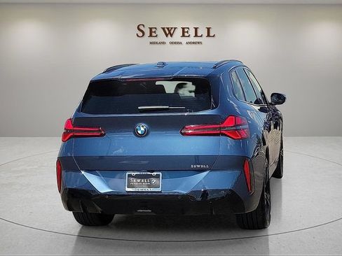 Used 2025 BMW X3 xDrive30i w/ Premium Package AWD/4WD image 5