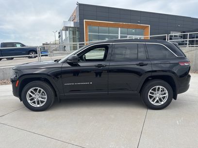 New 2025 Jeep Grand Cherokee Laredo X w/ Luxury Tech Group I