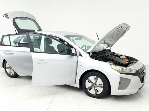 Used 2018 Hyundai Ioniq Blue image 13