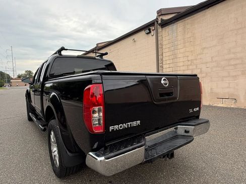 Used 2012 Nissan Frontier SL AWD/4WD image 11