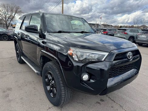 Used 2016 Toyota 4Runner SR5 image 8