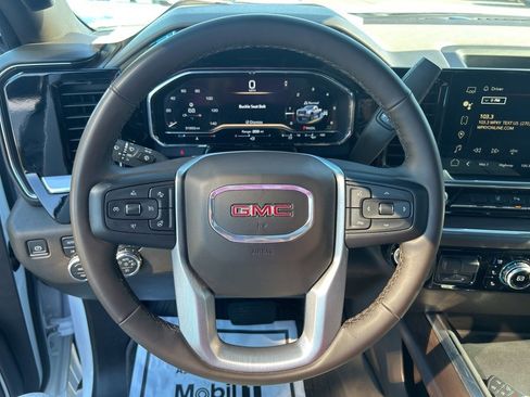 Used 2024 GMC Sierra 2500 SLT image 27