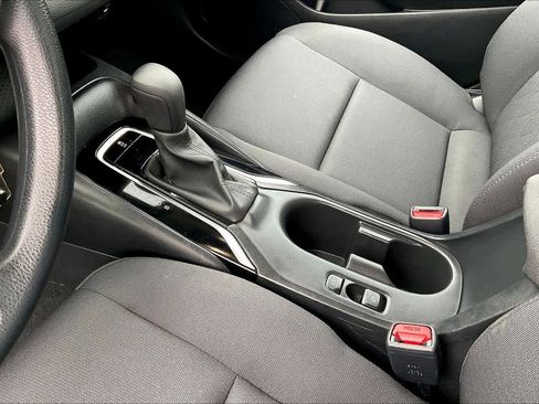 Used 2024 Toyota Corolla LE image 15