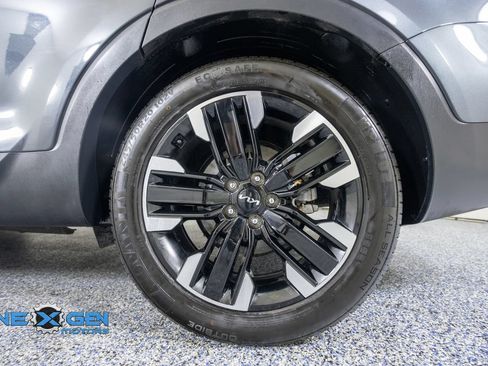 Used 2024 Kia Telluride SX Prestige w/ Towing Package AWD/4WD image 49