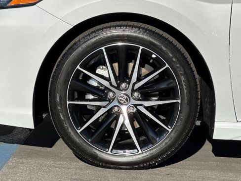 Used 2023 Toyota Camry SE image 34