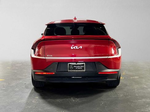 Used 2024 Kia EV6 Light RWD image 4