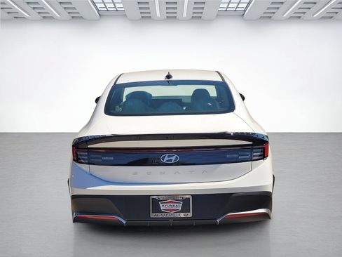 New 2026 Hyundai Sonata SE FWD image 5